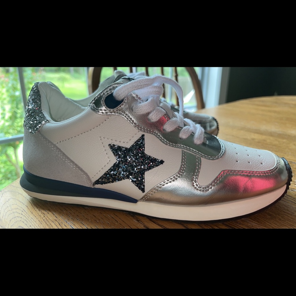 Worn 1 time.